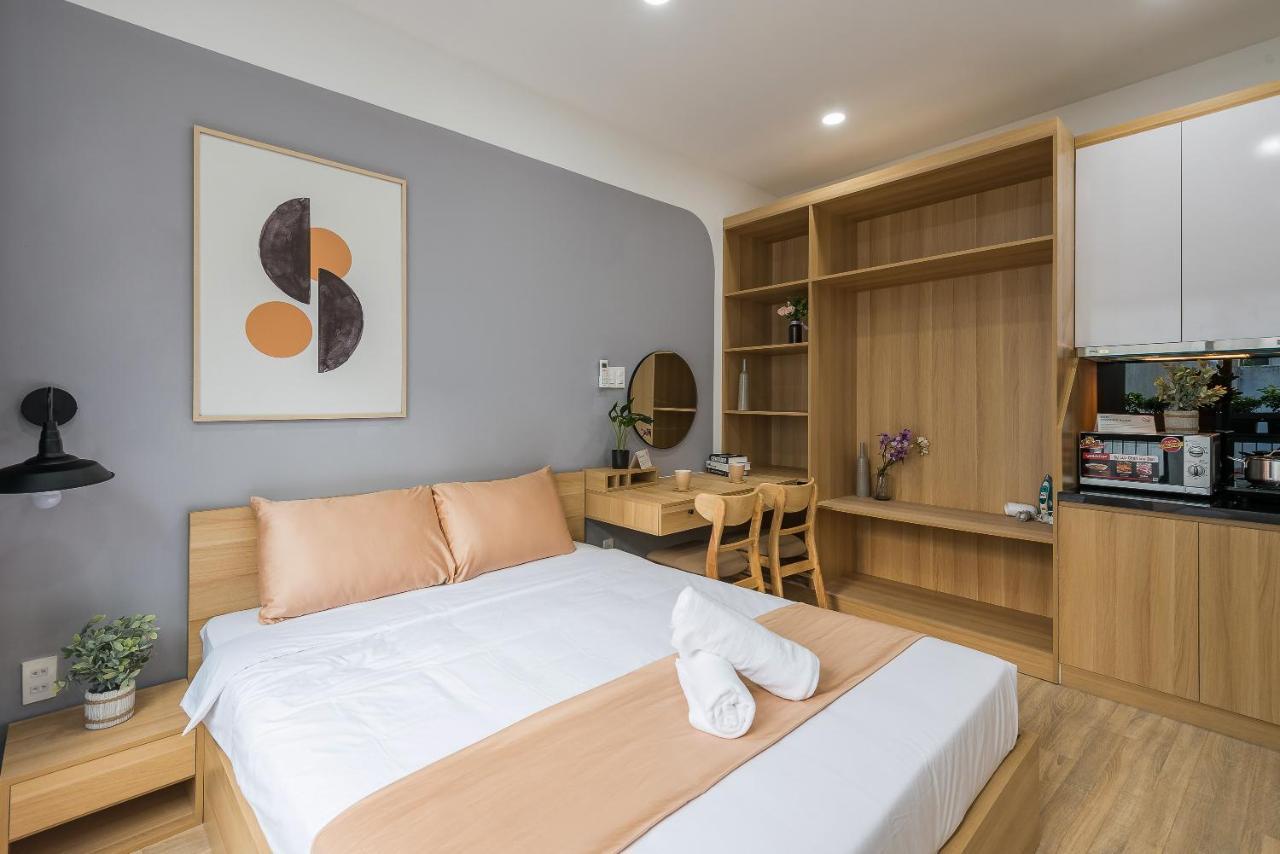 Cozrum Homes Ambera House ホーチミン市 エクステリア 写真